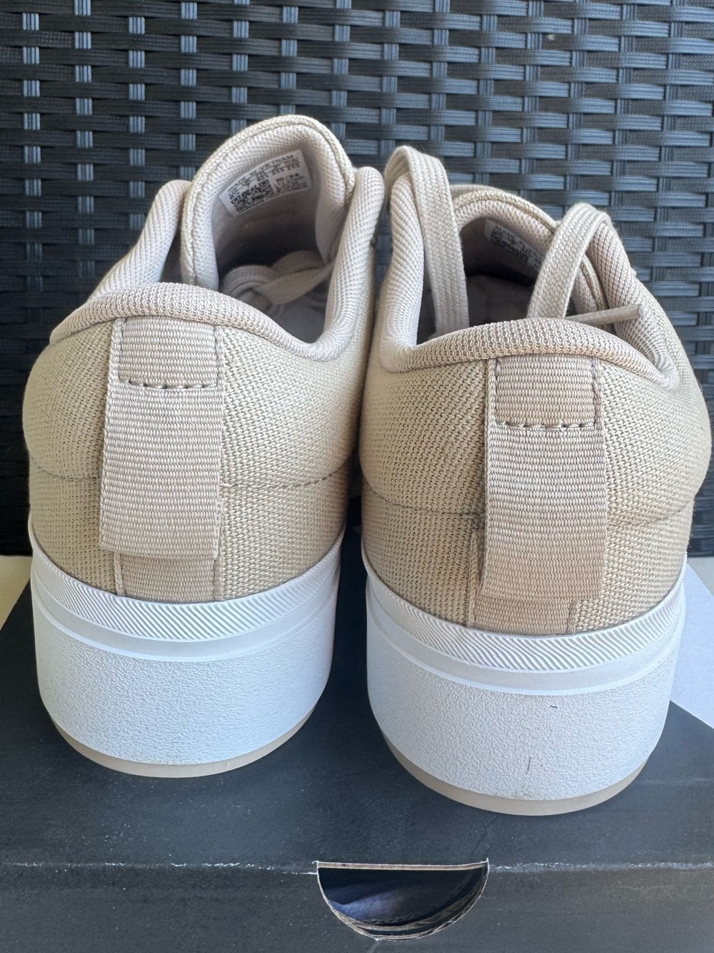 adidas Bravada 2.0 Platform Sneakers in Beige and White - Picture 4 of 6